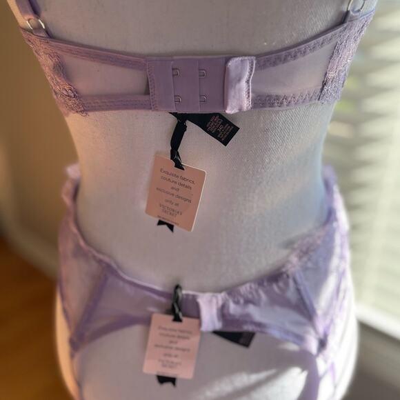 Victoria’s Secret Set, Sexy Unlined Demi Lace Bra/Garter/Panty, Light Purple - Picture 4 of 12